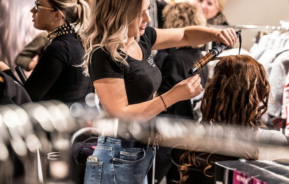 KI-Telefonassistent für Friseursalons und Kosmetiksalons